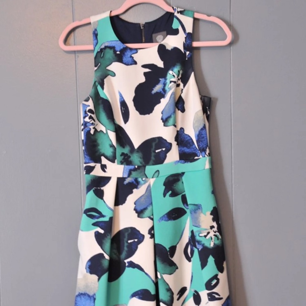 VINCE CAMUTO DRESS
